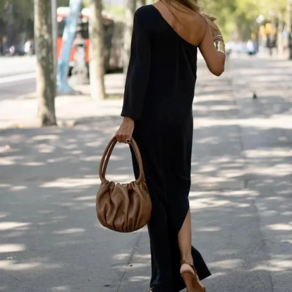 Aiden - Chic Asymmetrical One-Shoulder Dress