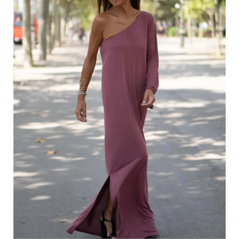 Aiden - Chic Asymmetrical One-Shoulder Dress